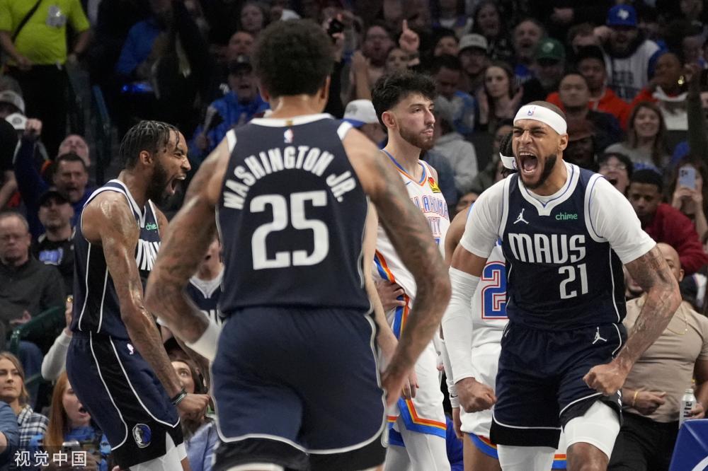 球探考察他 球探考察他