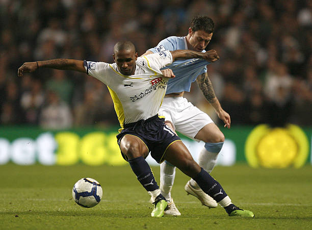 给对手防线 给对手防线