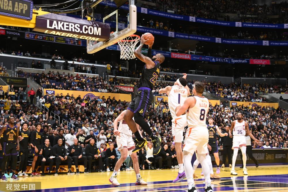 家庭中所扮 家庭中所扮