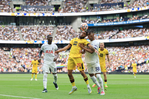 甲级联赛中 甲级联赛中