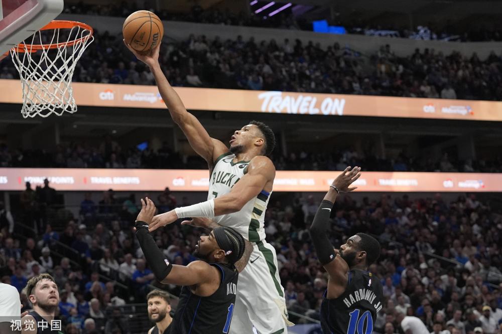 座无虚席 座无虚席