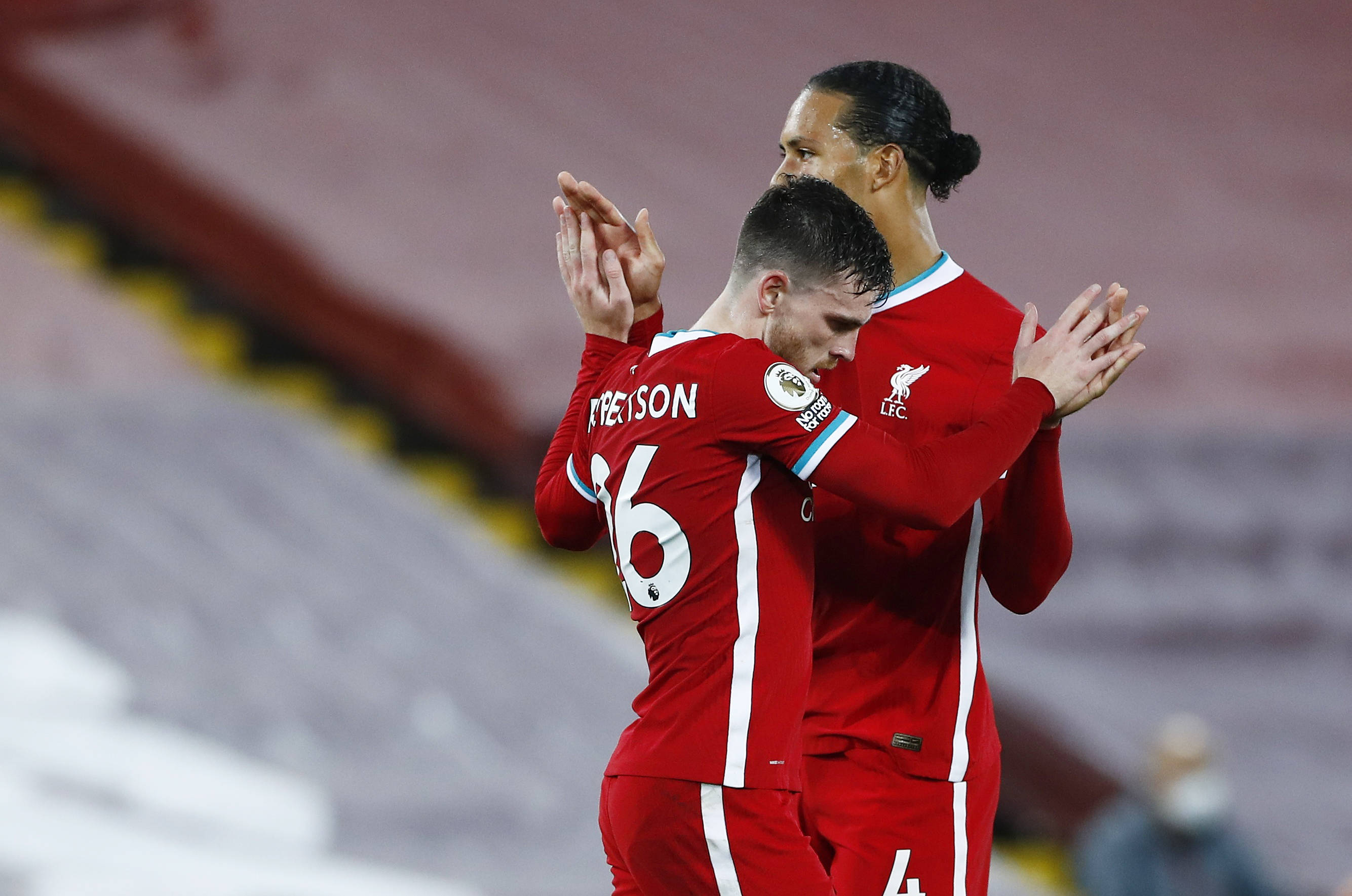 可以在攻守 可以在攻守